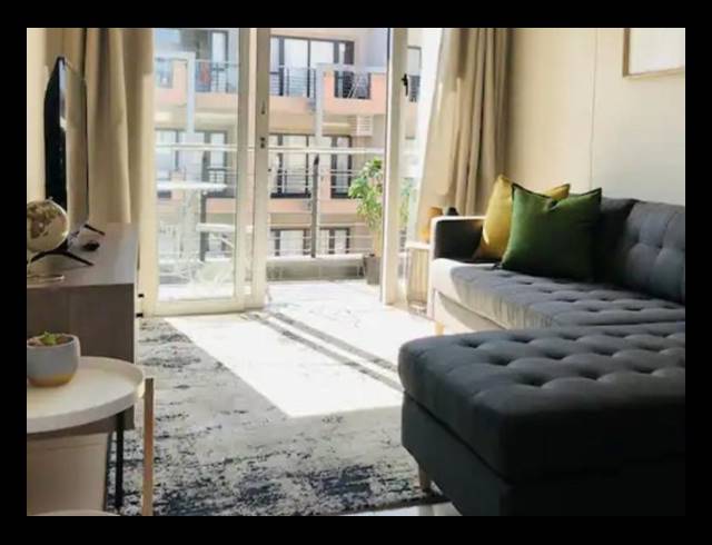 1 BEDROOM APARTMENT FOR SALE IN UMHLANGA RIDGE